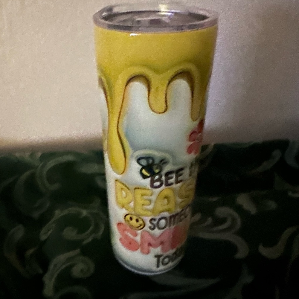 NEW BEE 🐝 20oz Tumbler